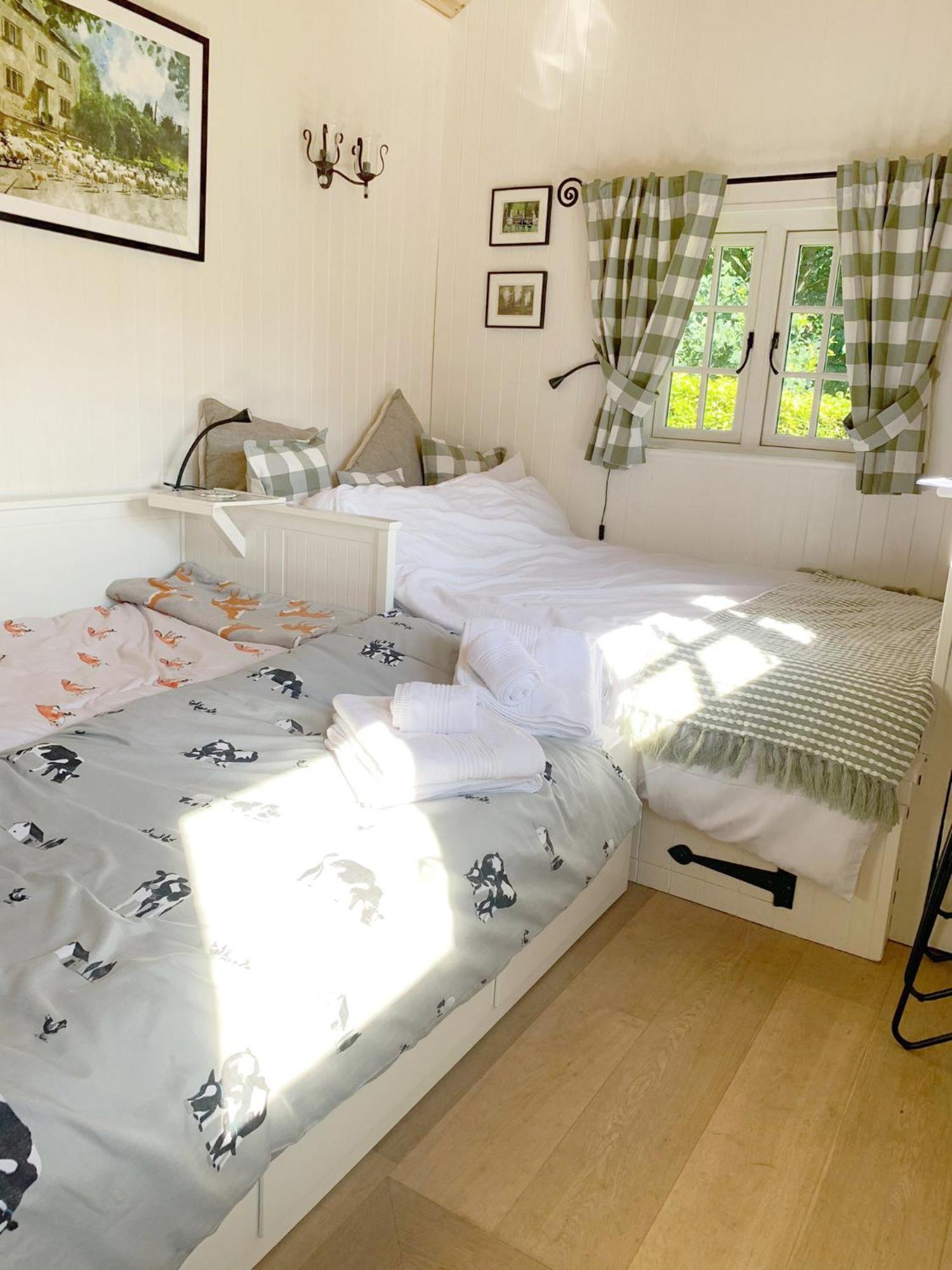 Weston  Beautiful Shepherd'S Hut - Lois Weedon מראה חיצוני תמונה